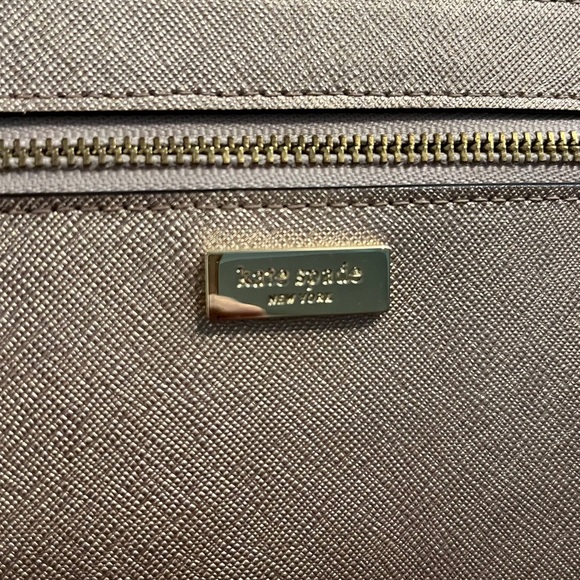 Kate spade wristlet - Picture 2 of 3